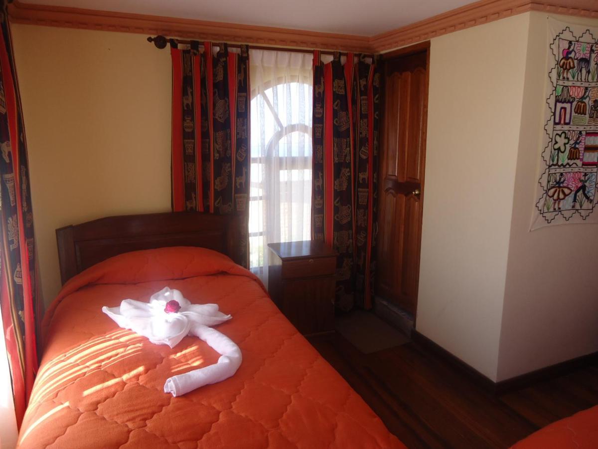 Hostal Del Sol איילה דל סול מראה חיצוני תמונה