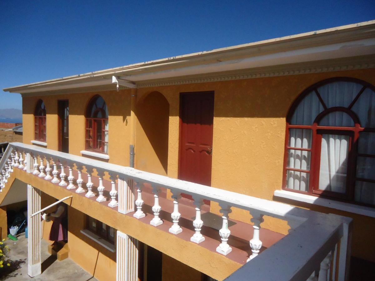 Hostal Del Sol איילה דל סול מראה חיצוני תמונה