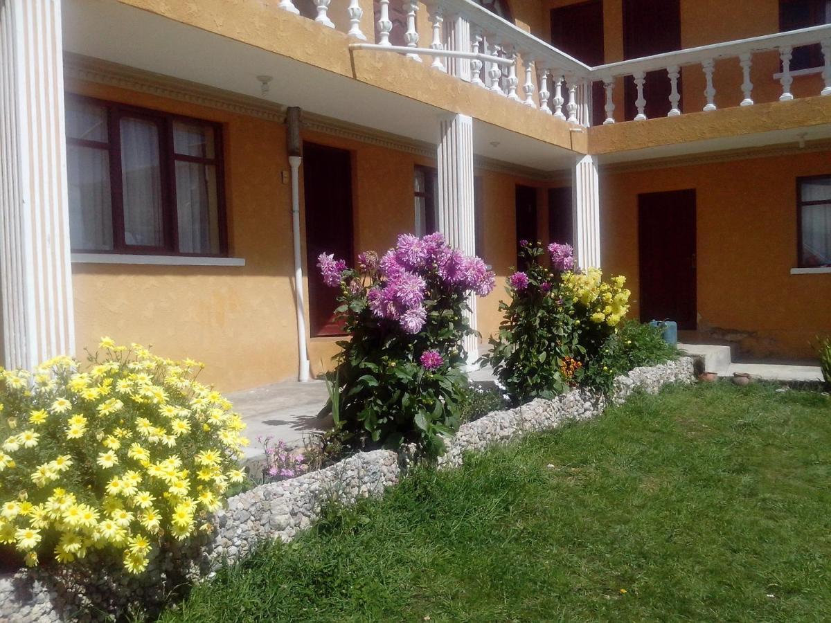 Hostal Del Sol איילה דל סול מראה חיצוני תמונה